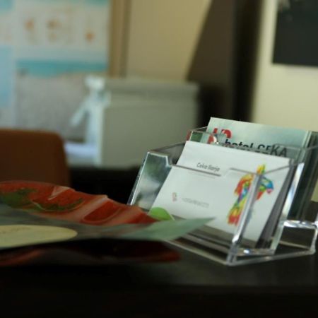 Hotel Ceka Драч Екстериор снимка